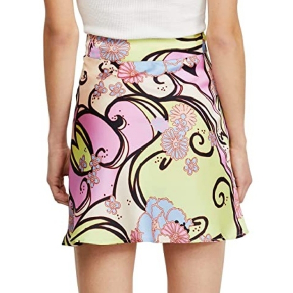 Free People Phoebe Printed Silky Fabric Mini Skirt - Super Cute - Picture 3 of 5